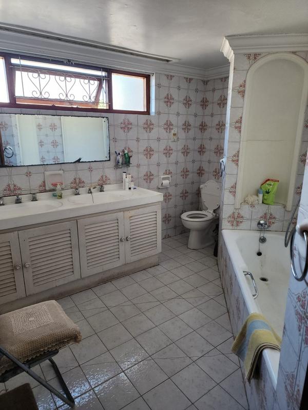 3 Bedroom Property for Sale in Kabega Park Eastern Cape